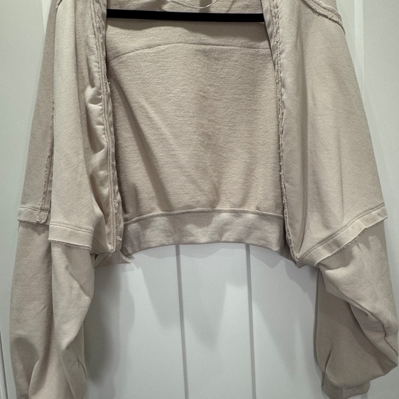 Wishlist Taupe Bolero Shrug Size Medium - Picture 2 of 3